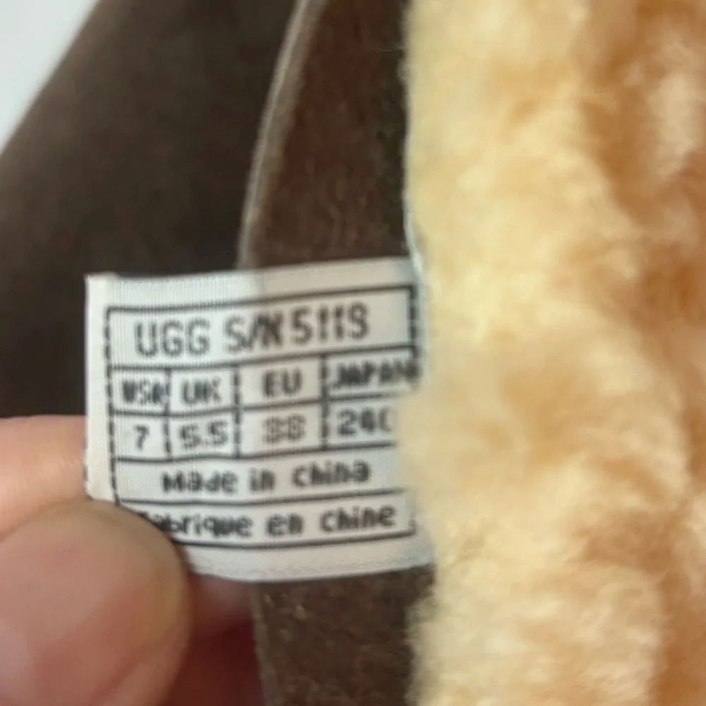 UGG AUSTRALIA Women's 7 Dark Brown 5119 Suede Knightsbridge Tall Back Zip Boots